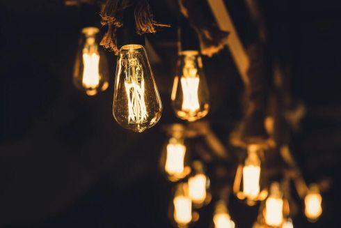 У Києві не обов'язково відключатимуть електропостачання тричі на день – ДТЕК