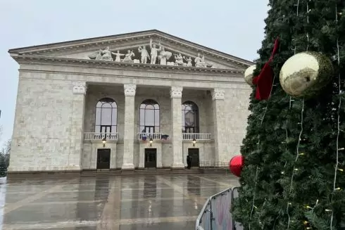 У Маріуполі окупанти відкрили &laquo;відновлений&raquo; драмтеатр, який самі знищили 2022 року
