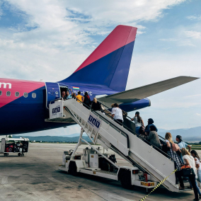 Париж, Барселона і не тільки. Wizz Air відкриває понад двадцять нових маршрутів з України