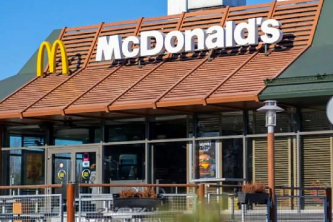 McDonald's спрямує увесь денний прибуток від продажу чізбургерів на допомогу &ldquo;Охматдиту&rdquo;