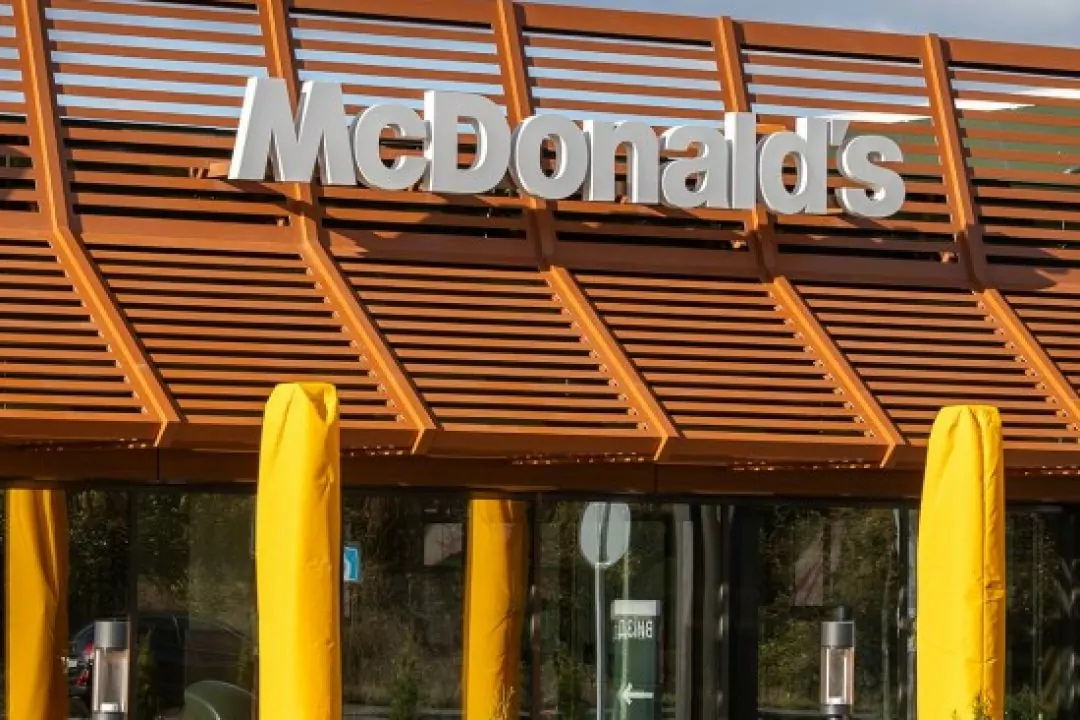 McDonald&rsquo;s тестує онлайн-замовлення через застосунок у Києві