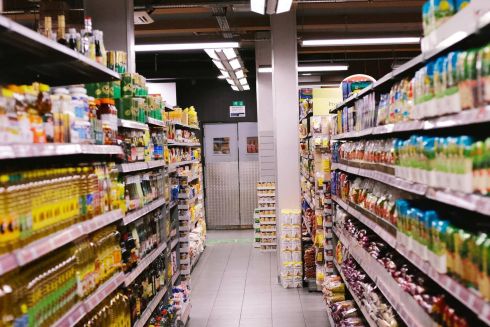 В Украине ввели госрегулирование цен на некоторые продукты: на что ограничили наценку