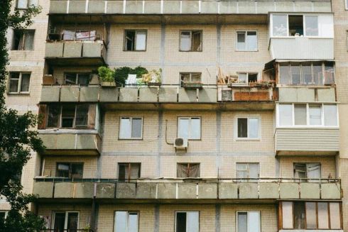 В Украине предлагают убирать панельные дома во время послевоенного восстановления