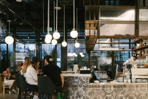 У ЦУМі відкрили третій Milk Bar: з бургерами, піцою та панорамною терасою