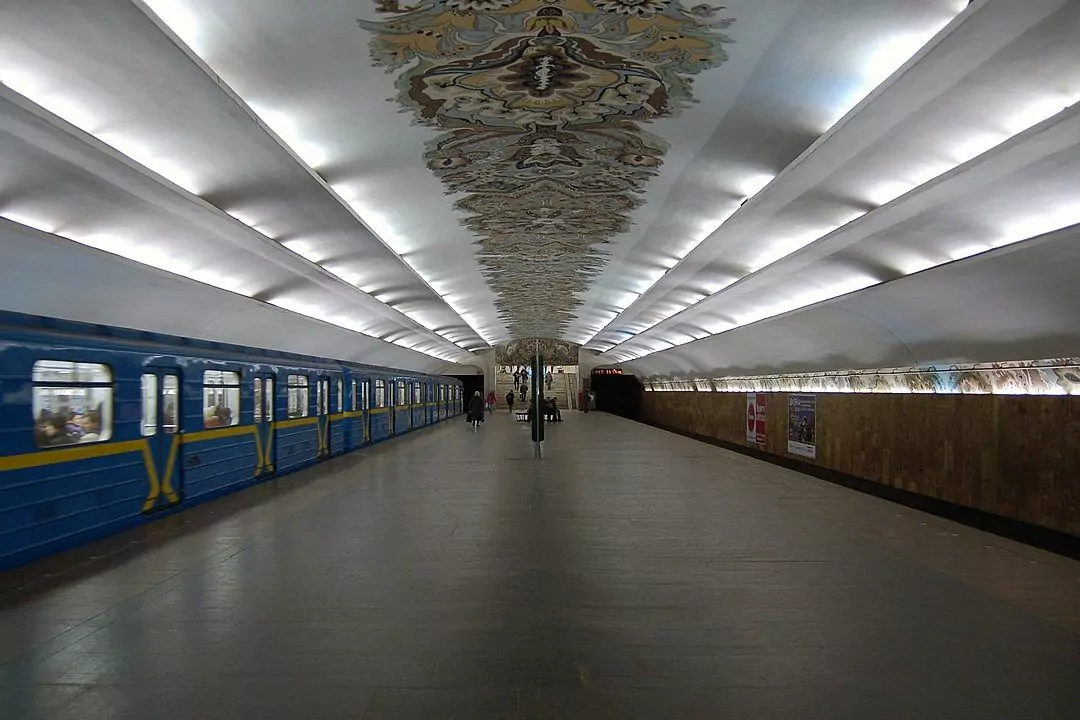 В Киеве хотят переименовать станцию метро &ldquo;Минская&rdquo; в &ldquo;Варшавскую&rdquo;