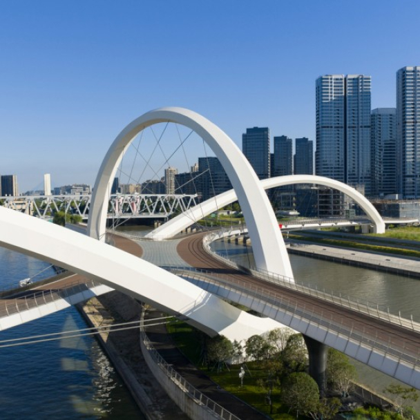 Бюро Захи Хадід спроєктувало в Китаї міст, натхненний нитками шовку