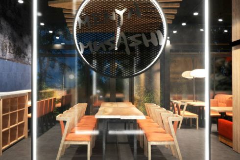 На ВДНГ откроется ресторан Menya Musashi с японским раменом и цхеменом