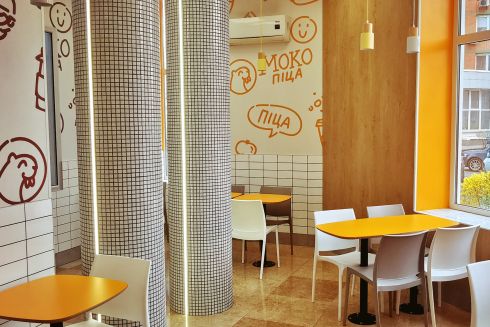 На Троещине открылась пиццерия от переселенцев из Мариуполя