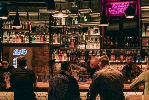 На Андреевском спуске открылся Monobar. С вечеринками и авторскими коктейлями