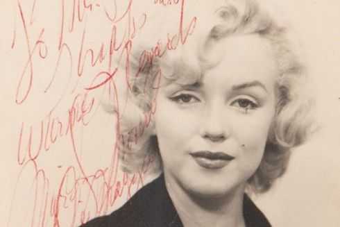 Паспортне фото Мерилін Монро продали на аукціоні