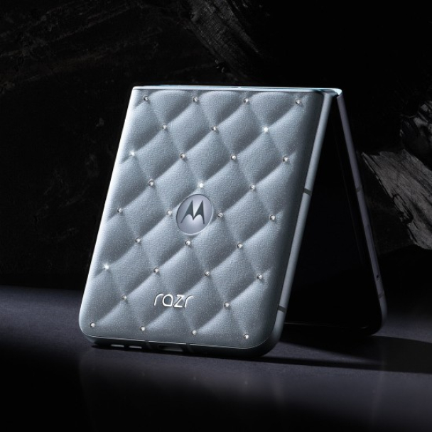 Motorola випустила смартфон із кристалами Swarovski