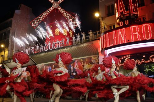 Вітряк "Мулен Руж" знову запрацював після річного простою