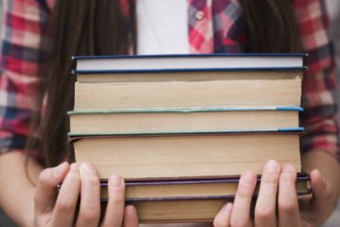 Кияни можуть передати книги пораненим військовим: як це зробити