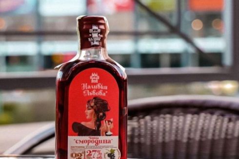 Настоянки й лікери за 50 грн: на Оболоні відкрили бар-магазин «Наливки зі Львова»