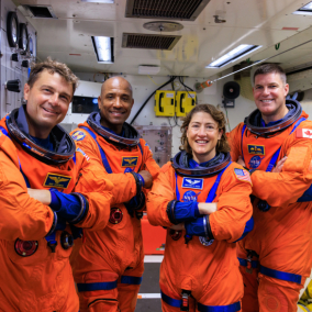 NASA вперше за 50 років відправить астронавтів у політ навколо Місяця