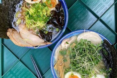 На Подоле  открыли ресторан Naushi с раменом и жареным чаем