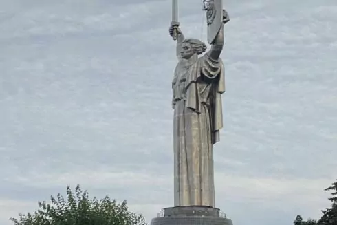 Монумент "Родина-мать" в Киеве переименуют - подробности