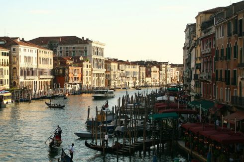Венеція знову запроваджує плату для одноденних туристів
