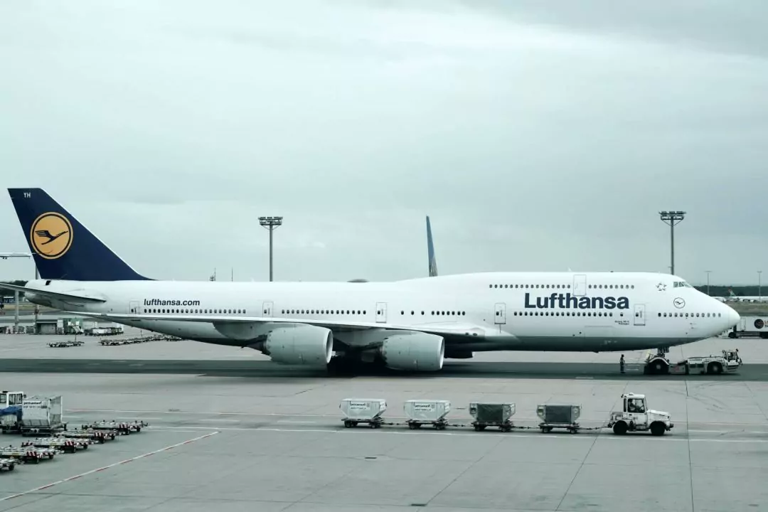 Lufthansa приостанавливает все рейсы в Киев и из Киева. По маршрутам авиакомпании начинает летать МАУ