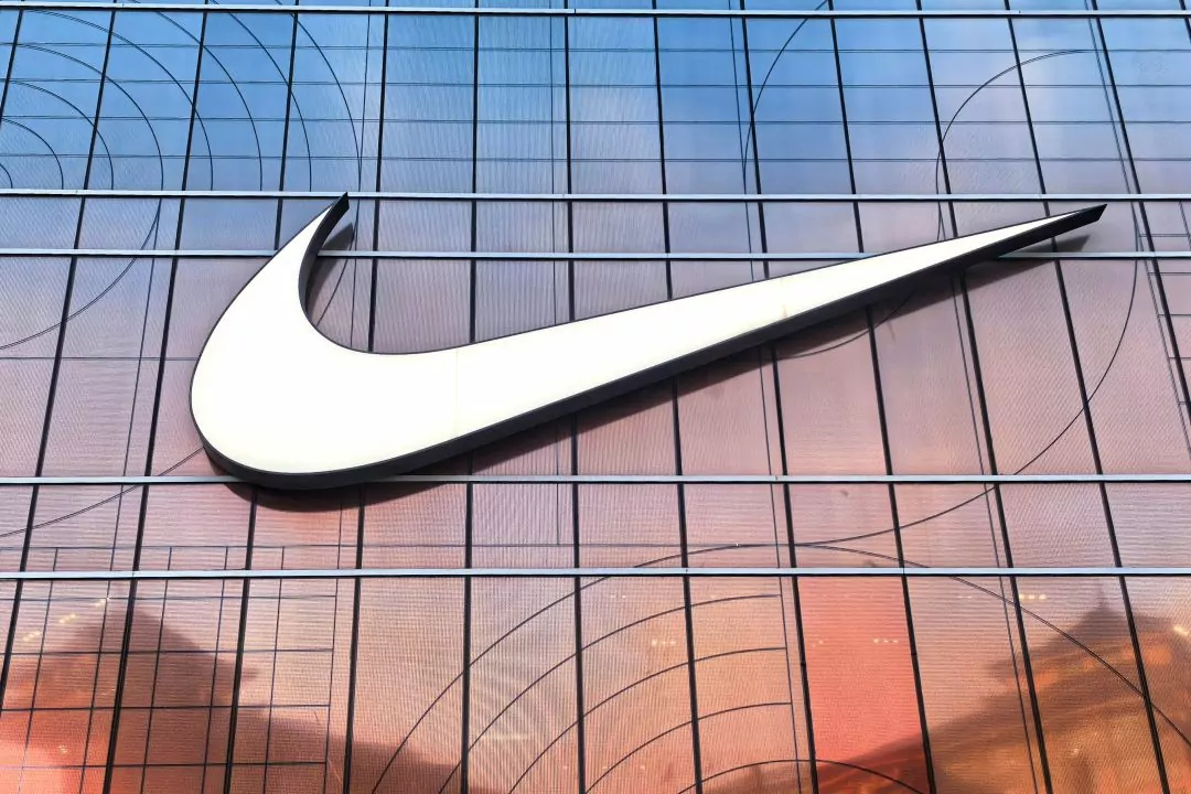 Британія заборонила рекламу Nike та Lacoste за оманливі екологічні заяви
