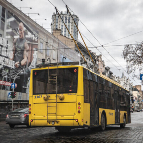 Кияни просять запустити тролейбус з Виноградаря на Троєщину