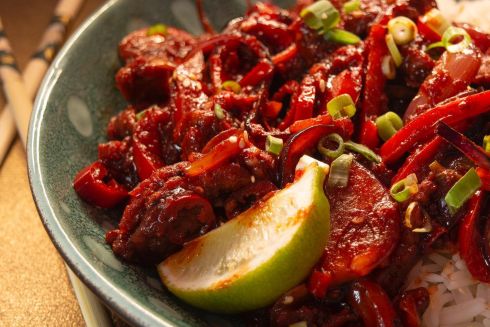 Недалеко от «Лукьяновской» открылось паназиатское бистро Noodes