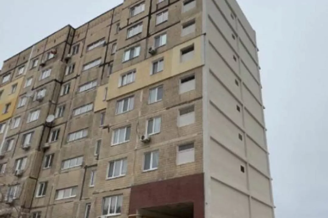У Дніпрі завершили реконструкцію будинку, в який влучила ворожа ракета