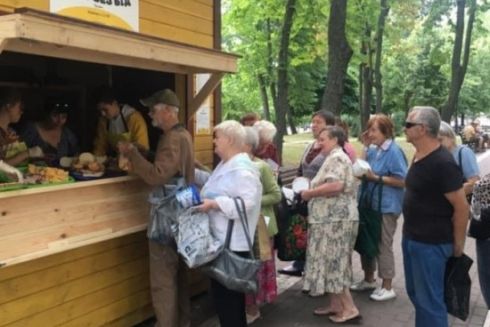 В Киеве открывается еще один домик «Обед без бед», где будут раздавать бесплатные обеды