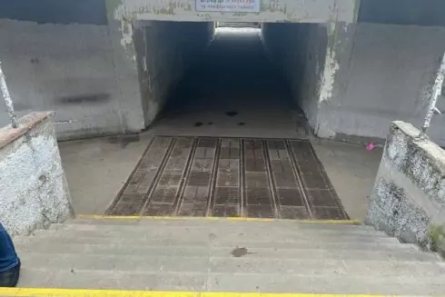 На Оболони подземный переход освобожден от стихийной торговли: фото