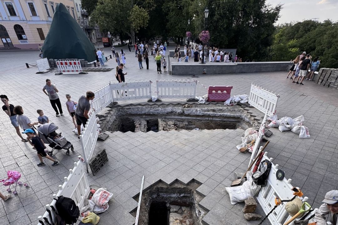 В Одесі завершили розкопки біля пам'ятника Дюку: що знайшли