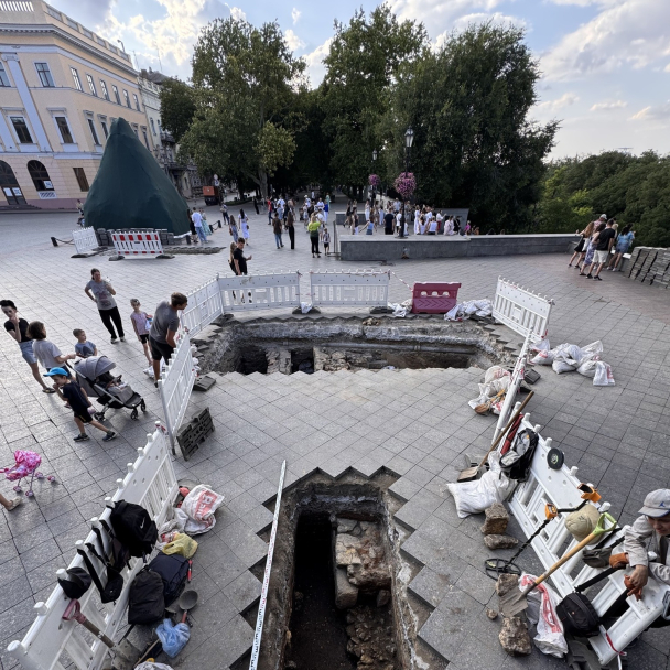 В Одесі завершили розкопки біля пам'ятника Дюку: що знайшли