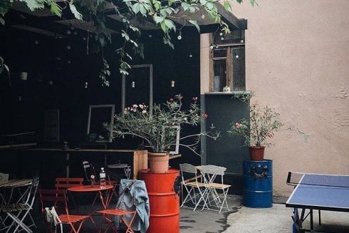 5 київських закладів з терасами у двориках