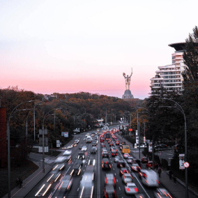 Київські дороги розраховані на вдвічі меншу кількість авто, ніж є зараз