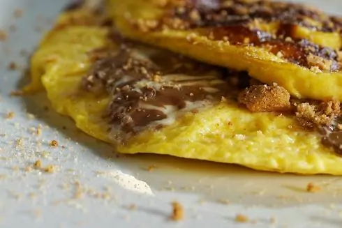 Очень простой рецепт завтрака со сладким омлетом