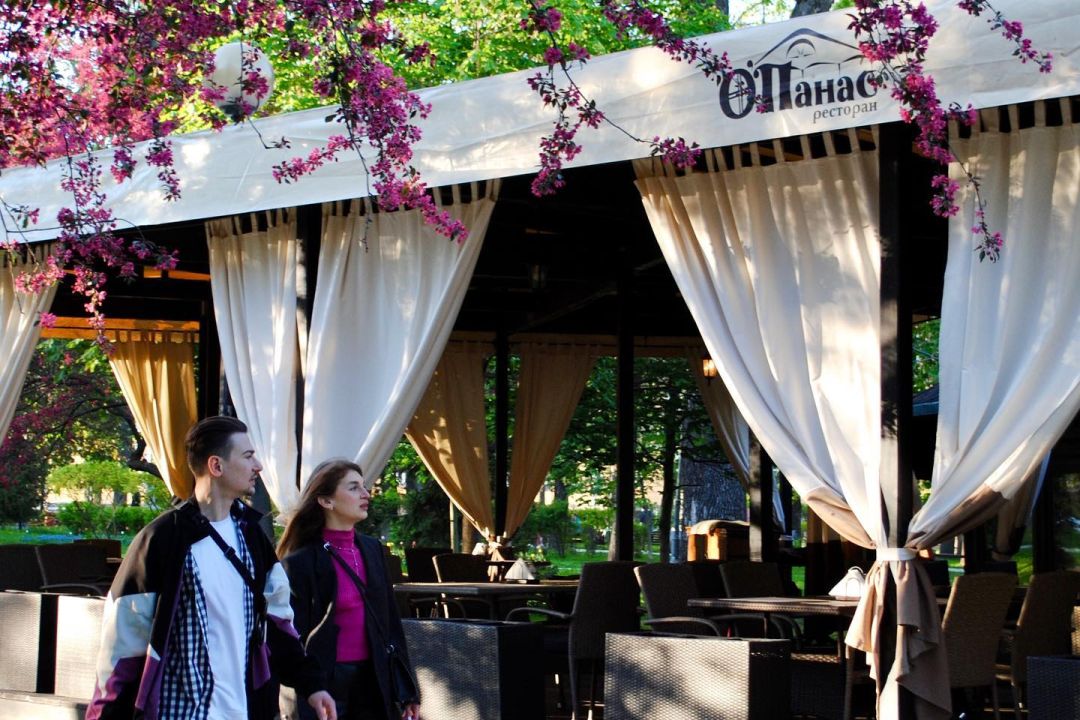 Прокуратура Києва вимагає знести ресторан "О'Панас" у парку Шевченка