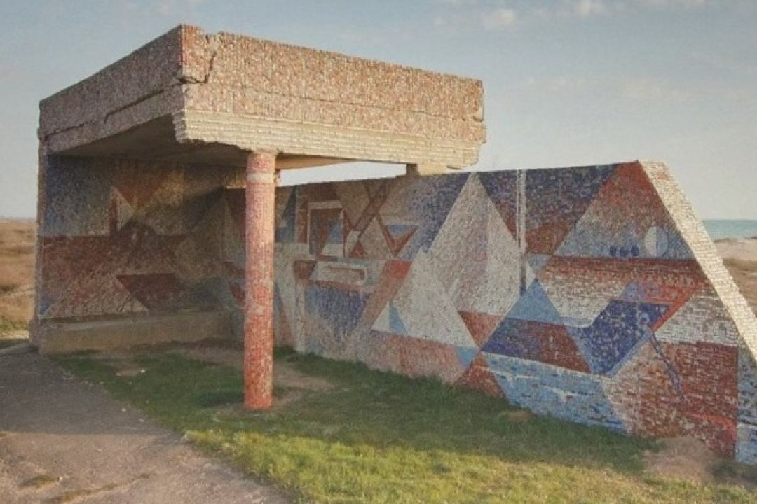 В "Основах" вийде фотокнига про автобусні зупинки України