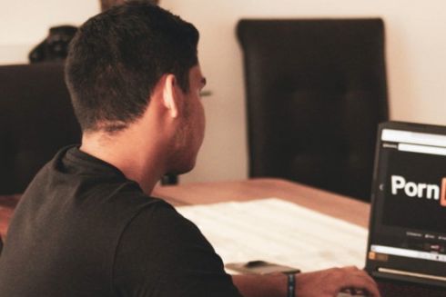 Верховна Рада планує декриміналізувати порно: що зміниться