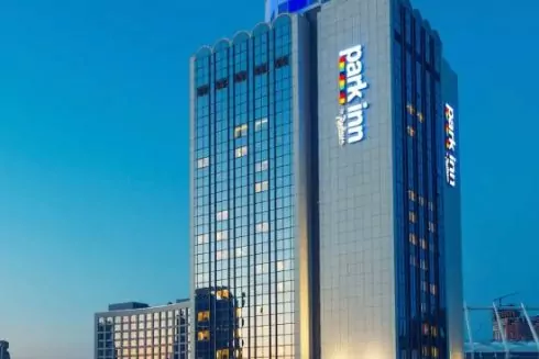 Суд арестовал гостиничный комплекс Park Inn в центре Киева. Он принадлежал олигарху Вадиму Новинскому