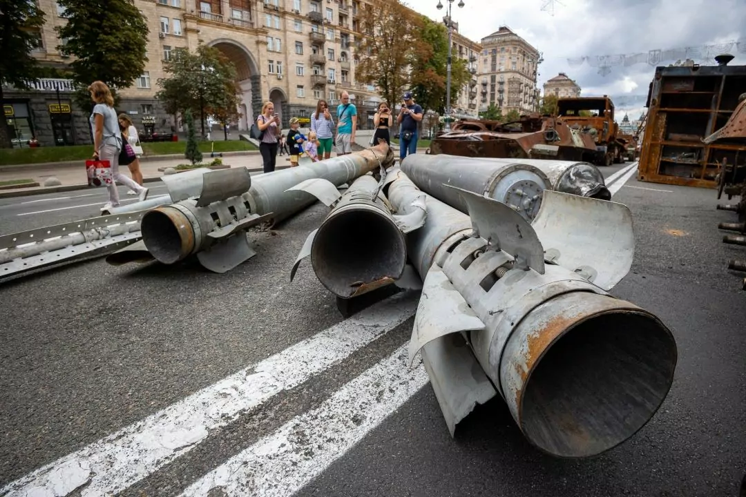 Фото: На Хрещатику влаштували &ldquo;парад&rdquo; спаленої російської техніки