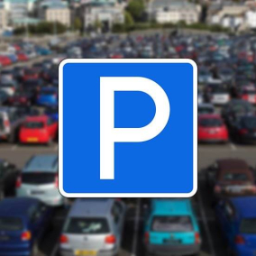 В Киеве начали внедрять «умную» систему парковки: она автоматически считывает оплату