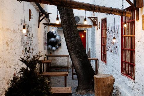 У дворі одеського Пасажу відкрився event hub та ярмарок під відкритим небом