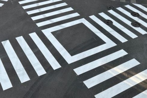 В Одесі зʼявився перший діагональний пішохідний перехід