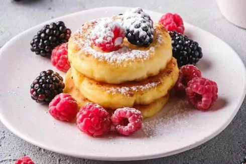 Карамельные сырники без муки, запеченные в духовке &ndash; вкусный рецепт от Марко Черветти