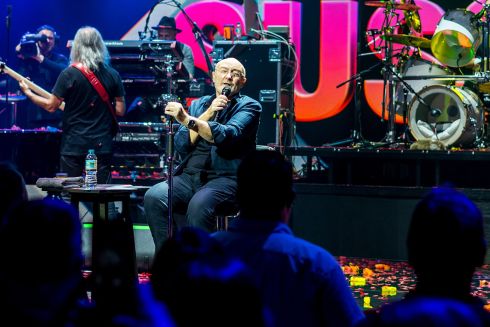 Філ Коллінз розповів про проблеми зі здоров'ям, через які йому довелось припинити концерти