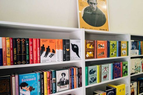 У Празі відкрили першу українську книгарню-кав'ярню "Вуса Шевченка"