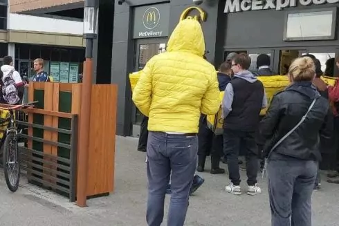 У Glovo закінчилися вільні кур'єри за 20 хвилин після відкриття McDonald's