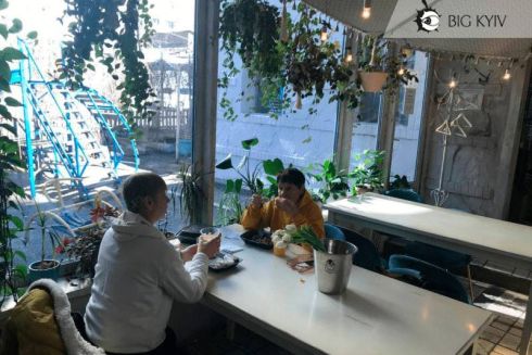 В Киеве откроют еще три бесплатных ресторана для бабушек и дедушек: адреса