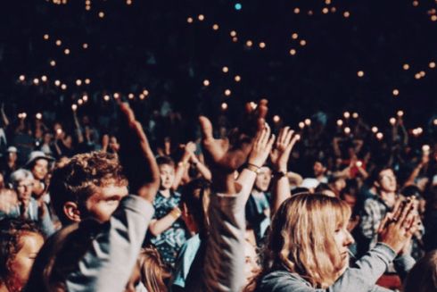 На концерт Gorillaz объединили две фан-зоны