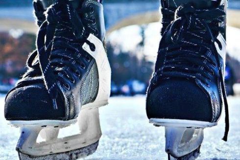 На Русановке откроют хоккейную площадку