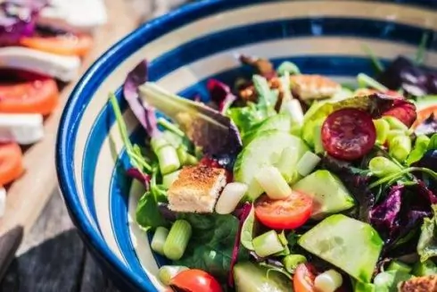 На Льва Толстого відкрили боул-кафе